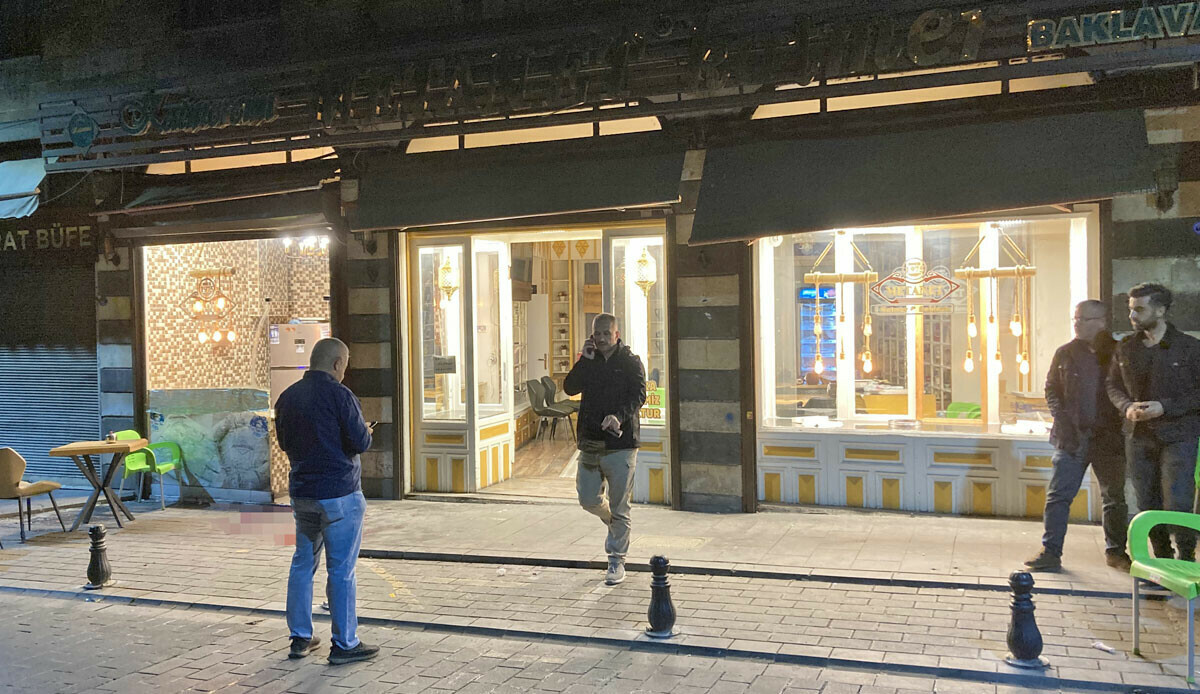 Ünlü katmerci ve oğluna silahlı saldırı görseli