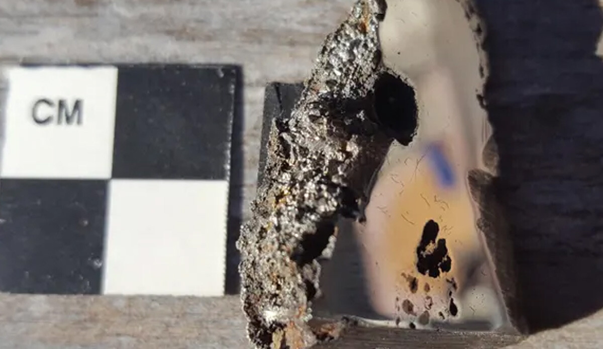 Somali'ye düşen 14 tonluk devasa göktaşında dünyada daha önce hiç görülmemiş iki 'uzaylı' mineral keşfedildi görseli