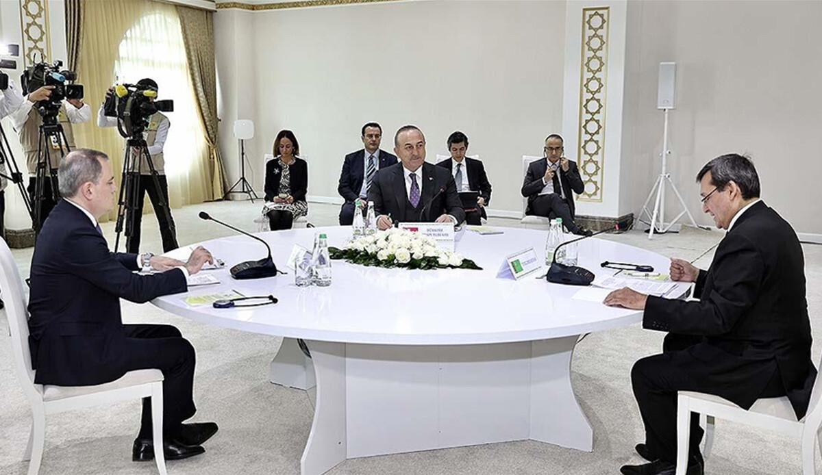 Bakan Çavuşoğlu açıkladı: Türkmen gazı için çalışma grubu kuruluyor görseli