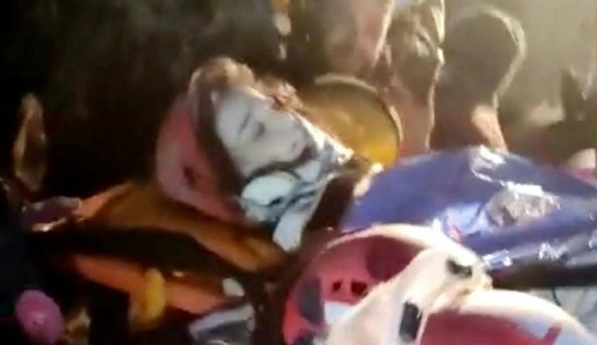 Son dakika deprem haberleri: Türkiye'ye umut oldular! Depremin 8. gününde sevindiren haberler peş peşe geldi görseli