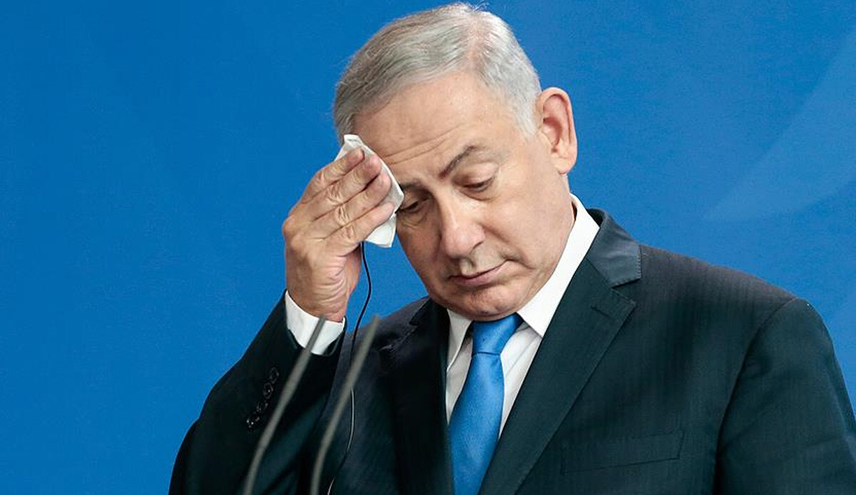 İsrail'de Netanyahu krizi... Halk kitlesel protestolar gerçekleştiriyor görseli