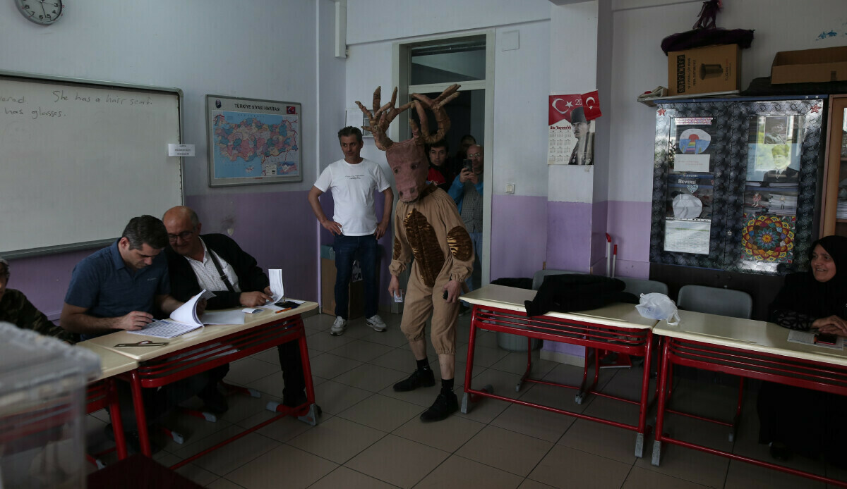 Siyaset geyiklerine son noktayı koydu! Görenler şaştı kaldı görseli