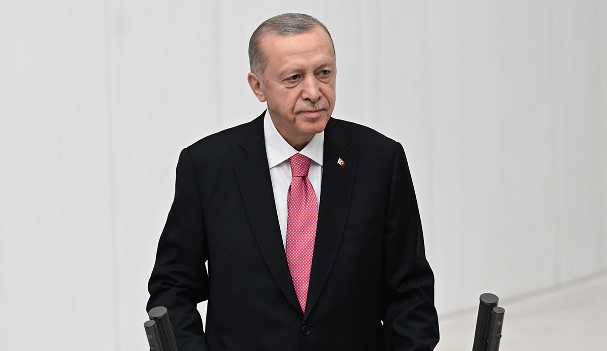 Gözler Ankara'da! Cumhurbaşkanı Erdoğan Meclis'te yemin etti görseli