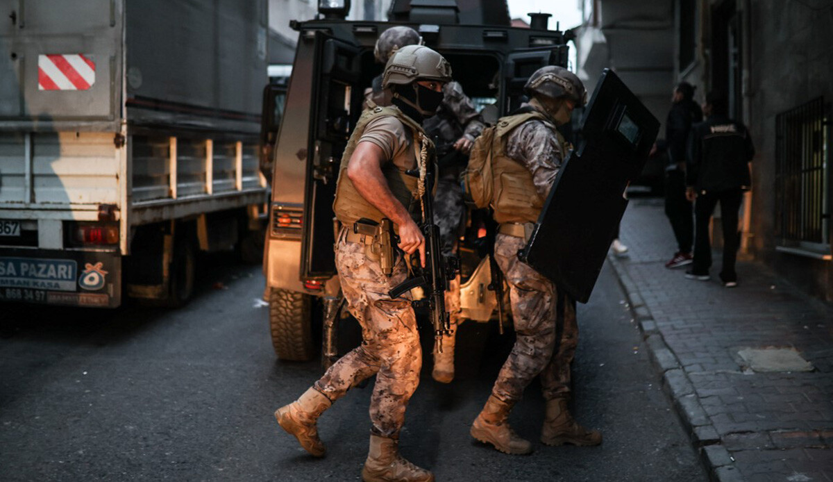 İstanbul'da belli adreslere eş zamanlı operasyon görseli