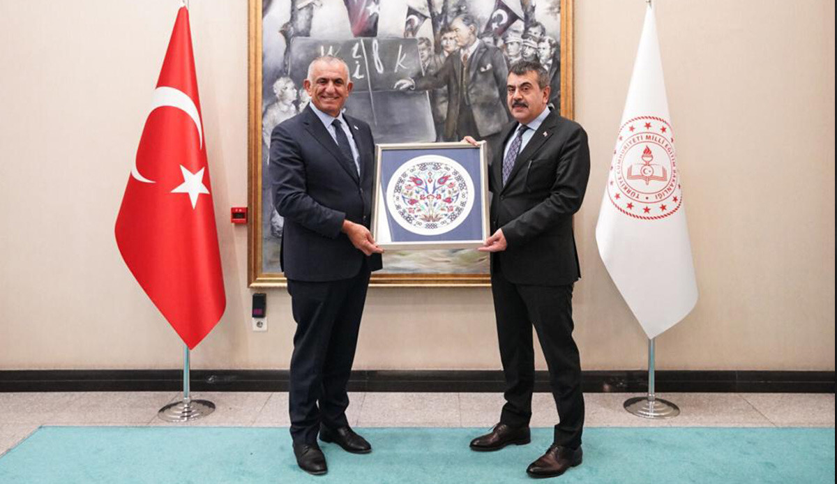 Milli Eğitim Bakanı Tekin KKTC'li mevkidaşıyla görüştü: Üzerimize düşen ne görev varsa yapmaya hazırız görseli