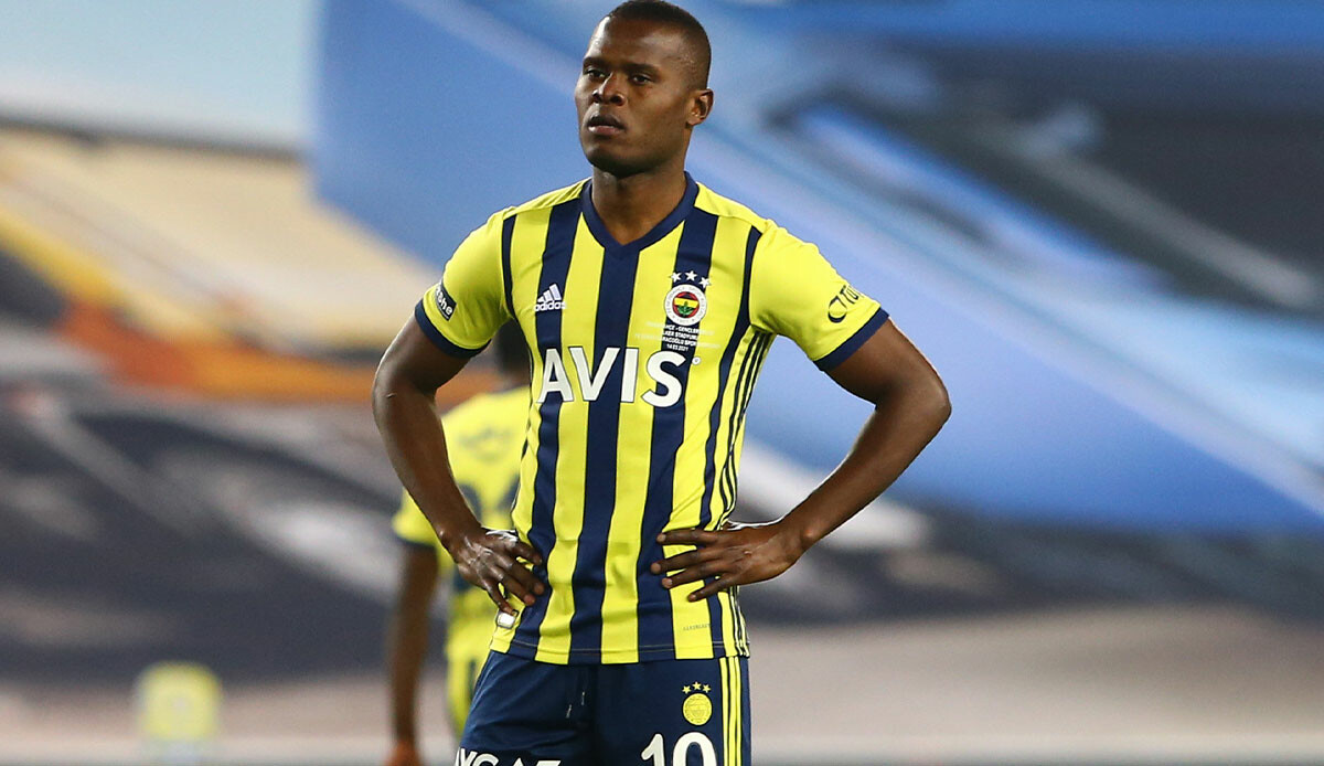 Fenerbahçe, 6 milyon euroya alınan Samatta'nın sözleşmesini feshetti! Tanzanyalı golcü Yunanistan'a gitti görseli