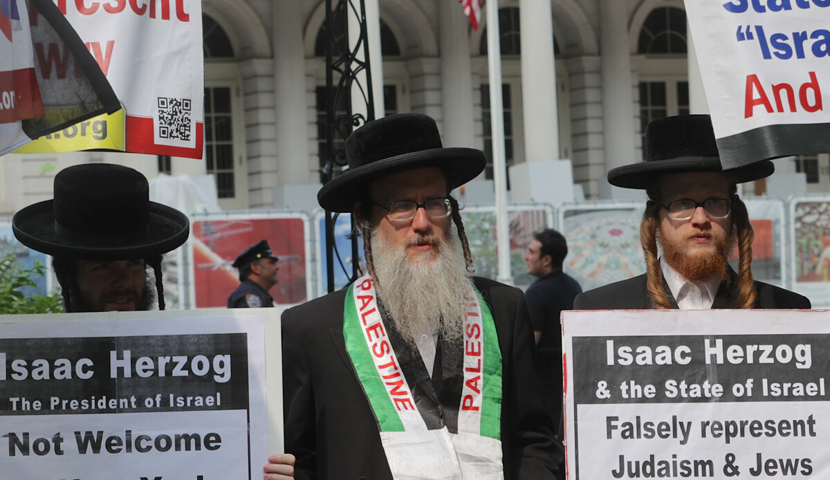 Hasidik Yahudiler'den İsrail Cumhurbaşkanı'na Filistin protestosu görseli