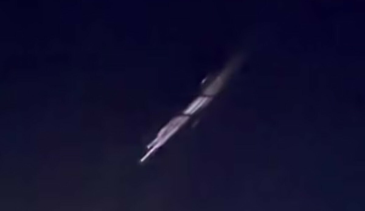 Avustralya semalarında 'meteor' endişesi: Uzay ajansı kaynağını açıkladı görseli