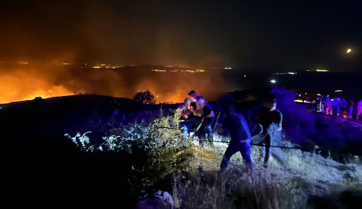 Marmara Adası’ndaki korkutan yangın kontrol altına alındı görseli