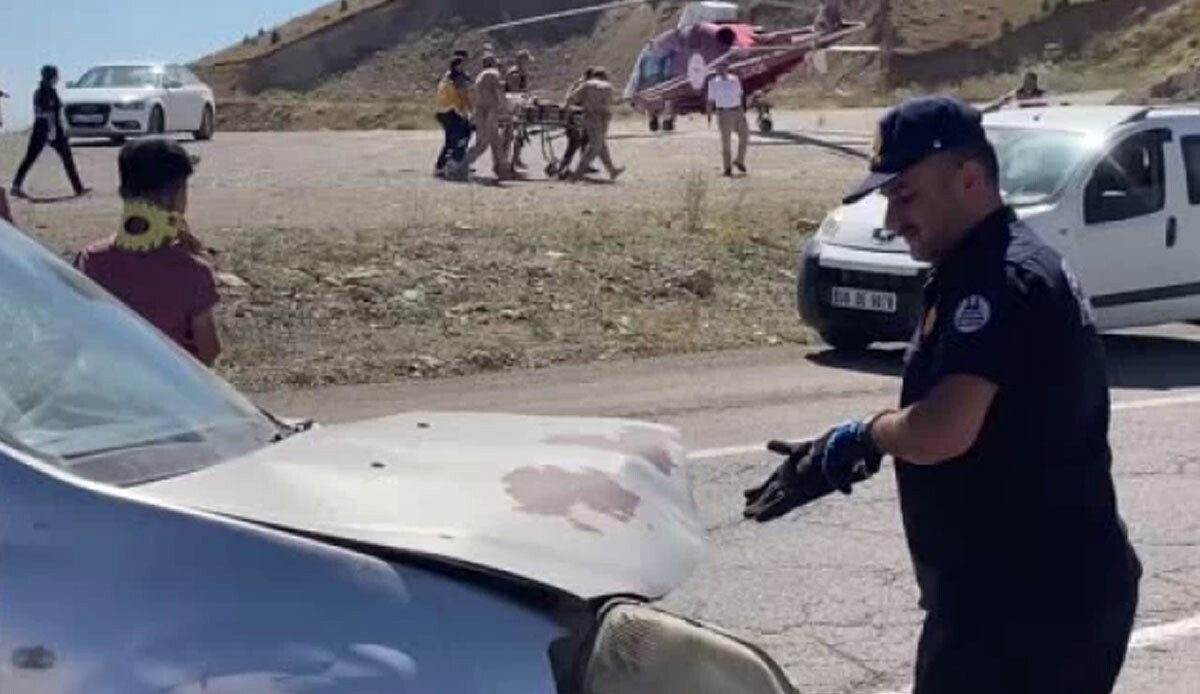 Erzurum-Bayburt karayolunda korkunç kaza: 4’ü ağır 8 yaralı görseli