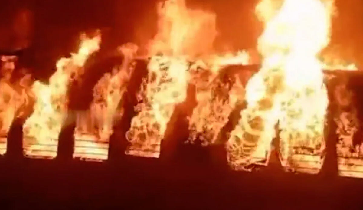 Piknik tüpü trende yangına neden oldu: 9 ölü, 20 yaralı görseli