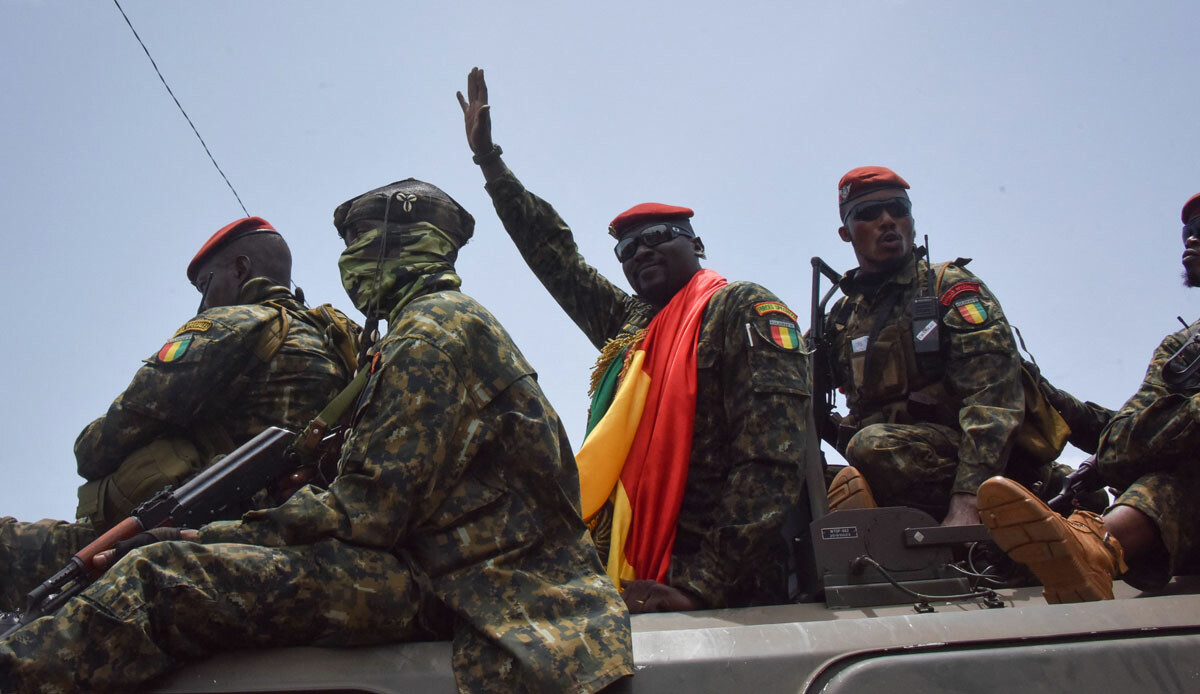 Afrika'da eski Fransız sömürgelerinde neden darbe oluyor? görseli