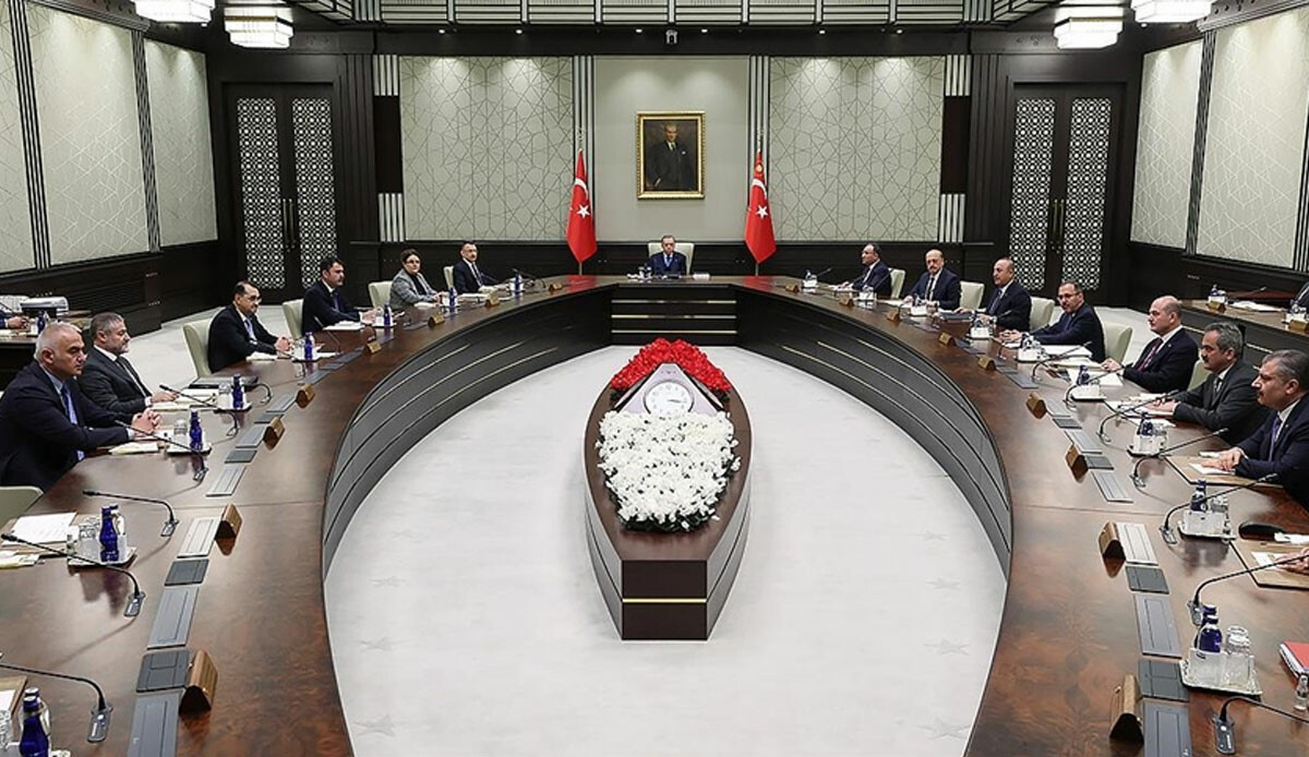 Cumhurbaşkanlığı Kabine toplantısı başladı: Masada OVP ve tahıl var görseli