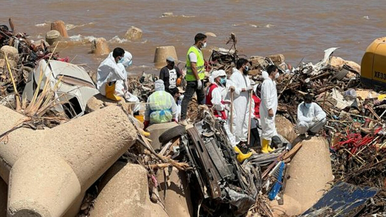 Libya'da korkunç tablo! Yüzlerce ceset sahile vurdu görseli