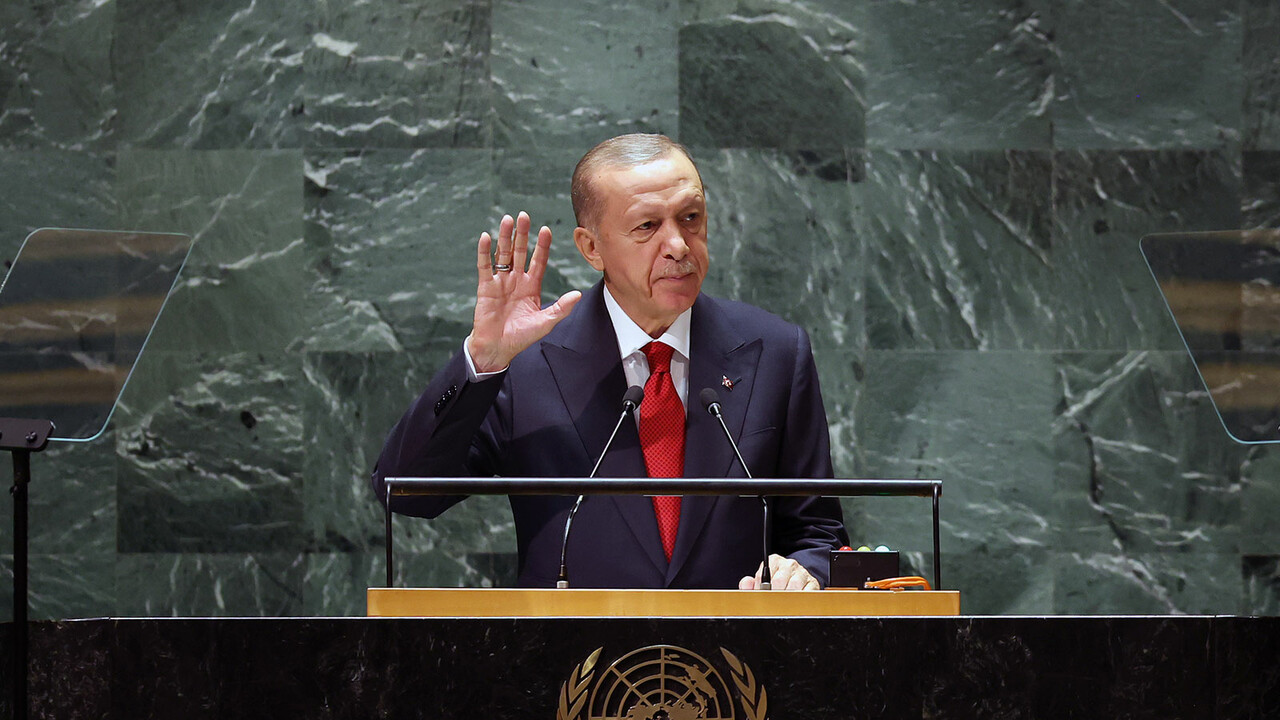 Cumhurbaşkanı Erdoğan'dan dünyaya mesaj! Karabağ, Azerbaycan toprağıdır görseli