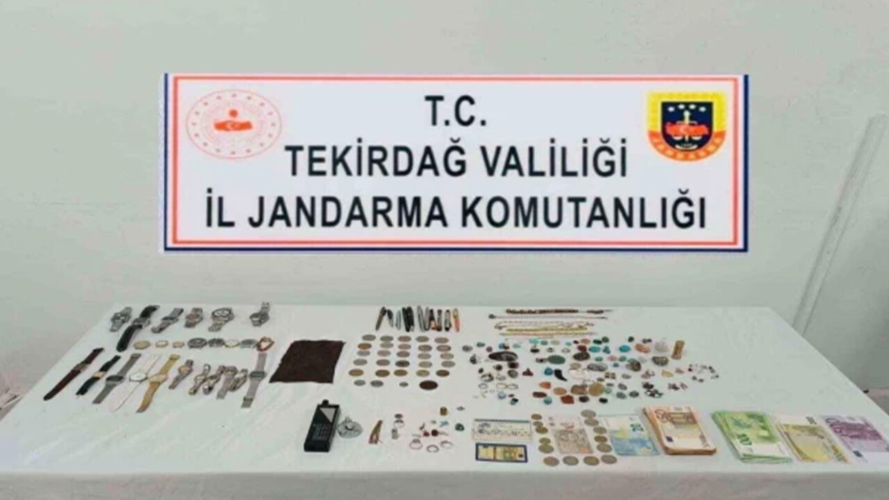 Ülkeye yasa dışı giren şüphelinin üzerinden 695 bin TL'lik malzeme çıktı görseli