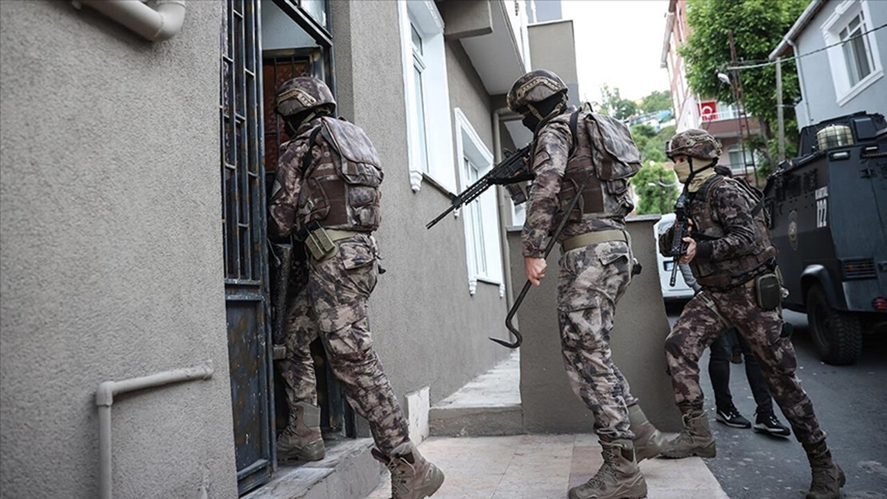 Bahis çetesine operasyon: 15 gözaltı görseli