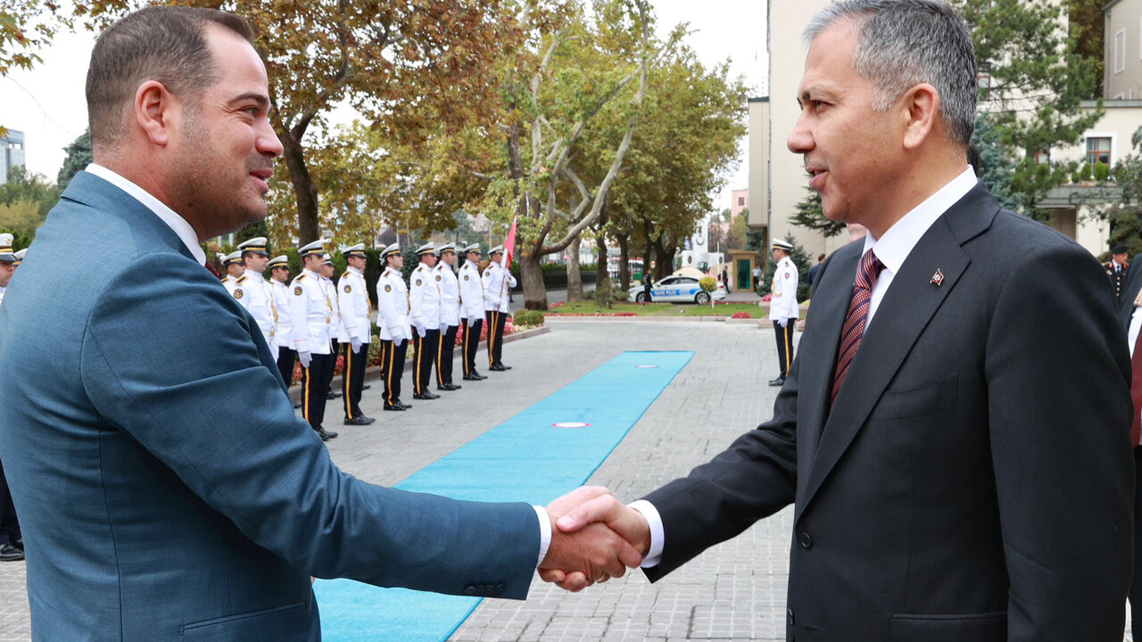 Bakan Yerlikaya Bulgar mevkidaşı ile görüştü! Görüşmenin ayrıntıları ortaya çıktı görseli