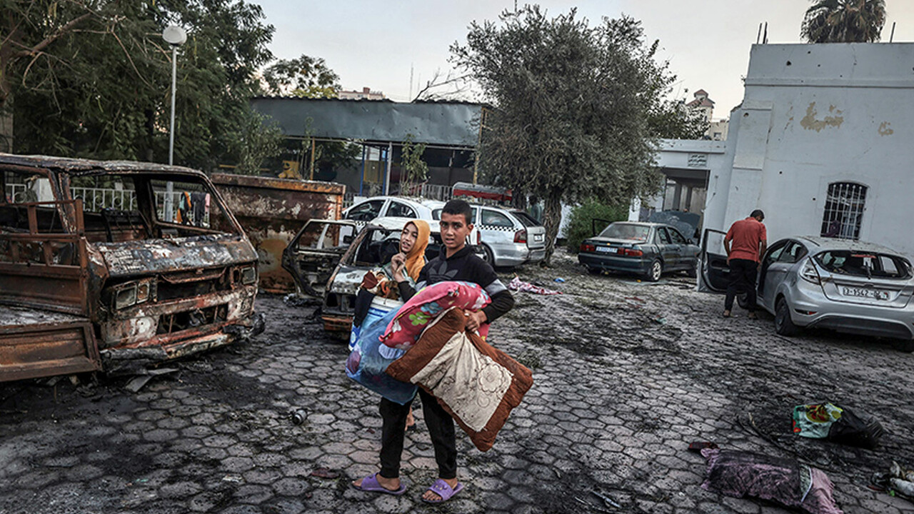 Filistin Sağlık Bakanlığı 'Hastanelere acil gerekli' dedi! İsrail ordusu duyurdu: Gazze'ye yakıt girmeyecek görseli