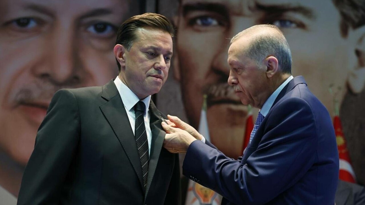 Rozetini Cumhurbaşkanı Erdoğan takmıştı… Eski İYİ Partili AK Parti Eskişehir Büyükşehir Belediye Başkan adayı oldu! (Nebi Hatipoğlu kimdir?) görseli