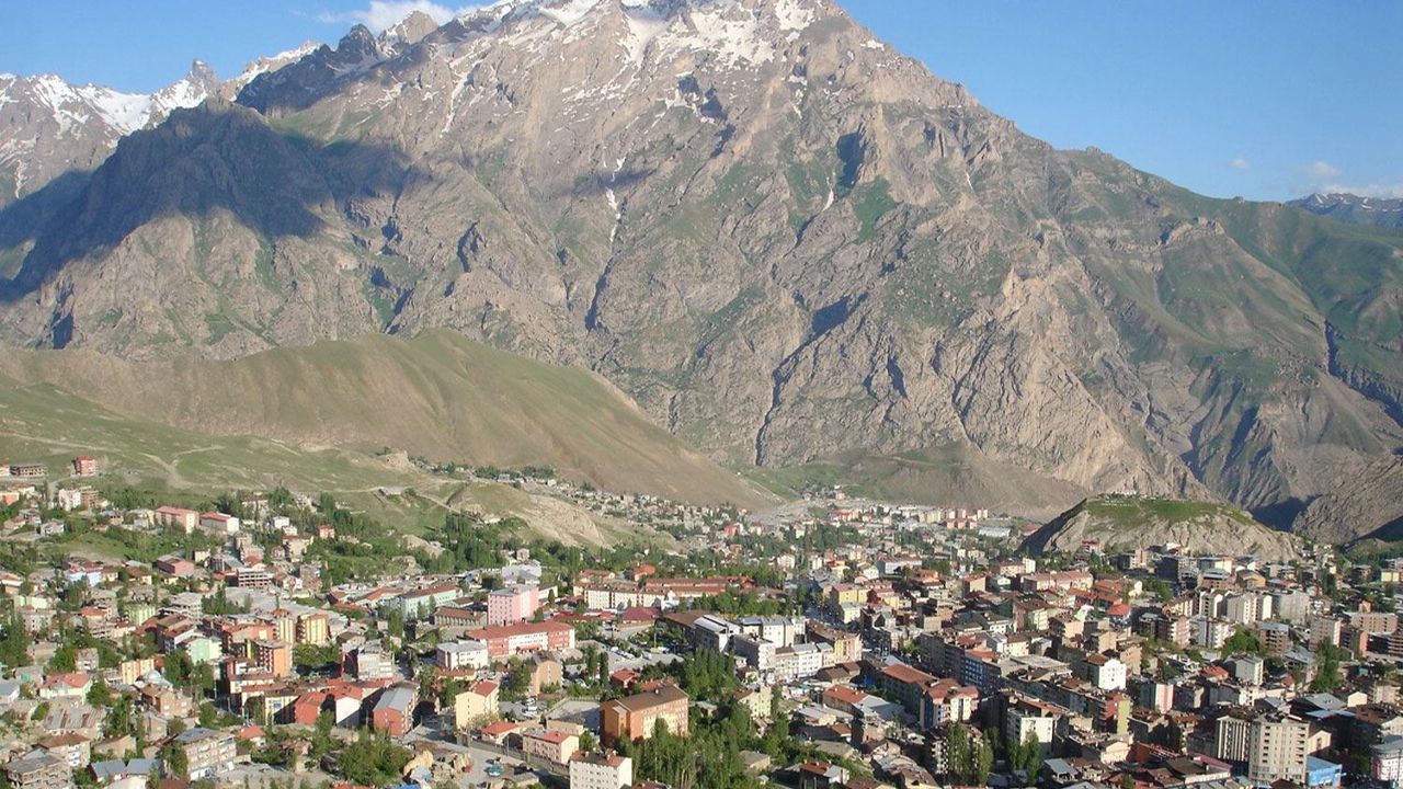 Yüksekova- Şemdinli fay zonu hakkında korkutan senaryolar: Deprem her yeri yıkacak! görseli