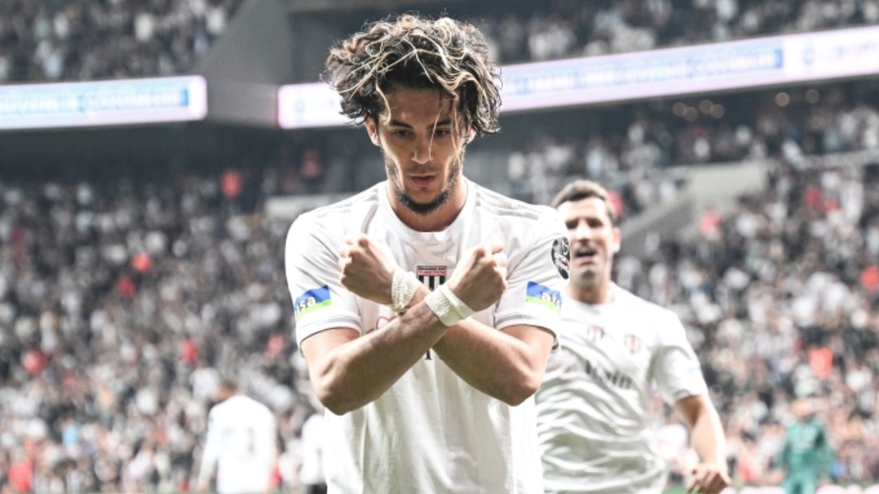 Beşiktaş'tan ayrılması beklenen Tayfur Bingöl, Eyüpspor'un yolunu tutuyor görseli