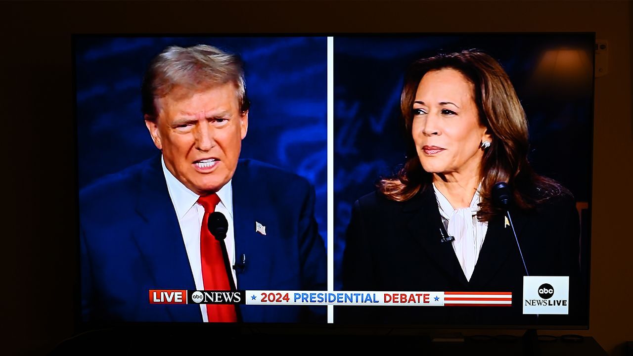 Trump ve Harris düellosunda ikinci raunt olacak mı? Resmi açıklama geldi görseli