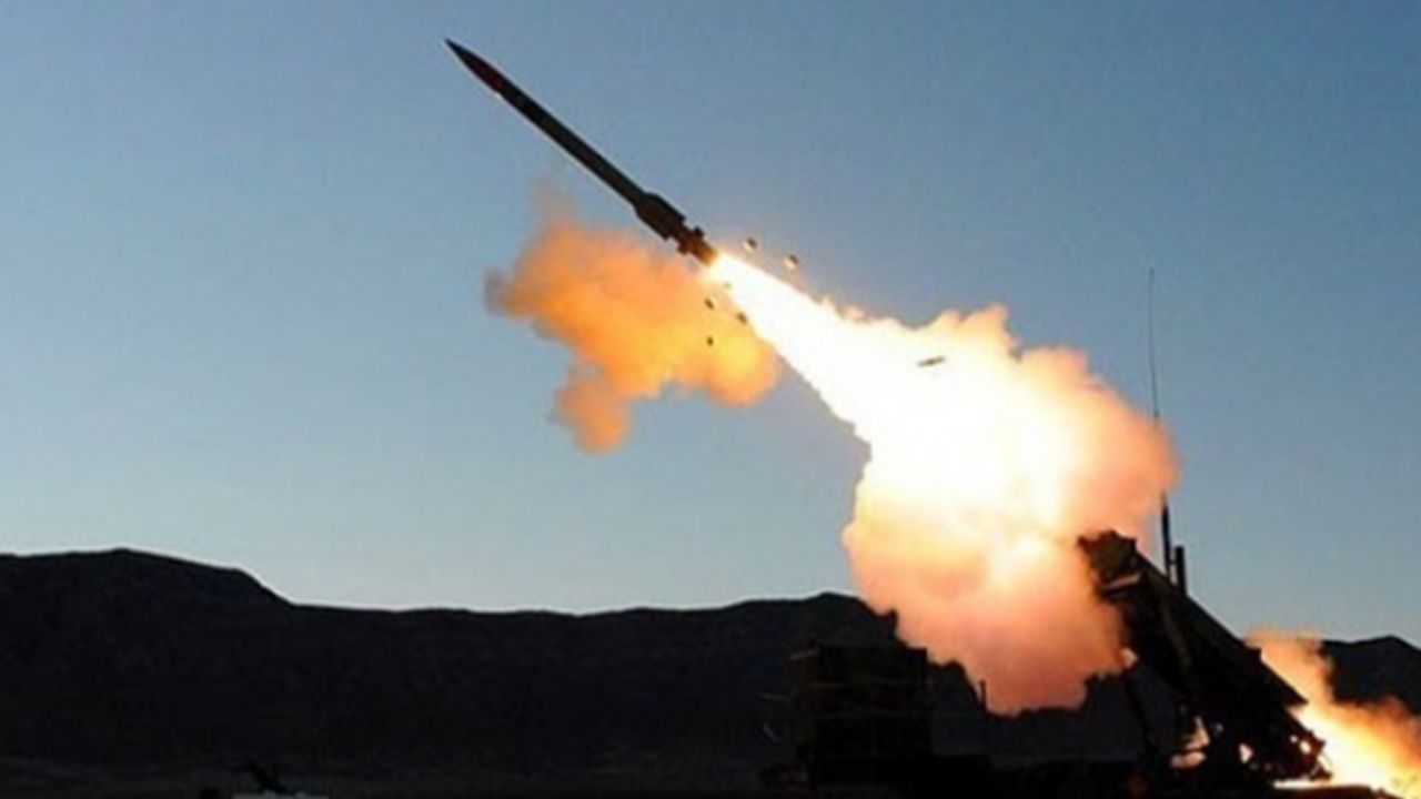 Hizbullah Mossad'ı hedef aldı: Tel Aviv'e 06.30 füzesi! görseli