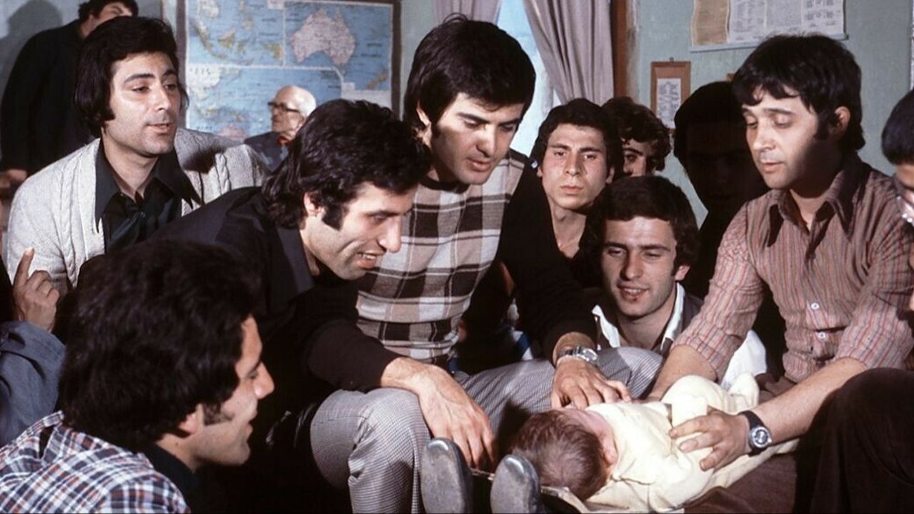 Hababam Sınıfı ne zaman çekildi? Hababam Sınıfı ilk filmi merak konusu oldu! görseli