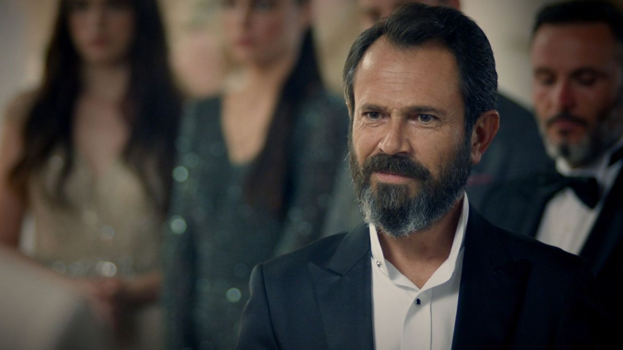 Eski mesleğini açıkladı! Oyuncu Olgun Şimşek kimdir, aslen nereli? görseli