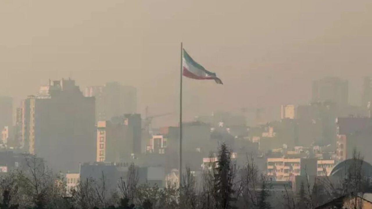 Hava kirliliği okulları tatil etti! Tahran'da her kış aynı sorun görseli