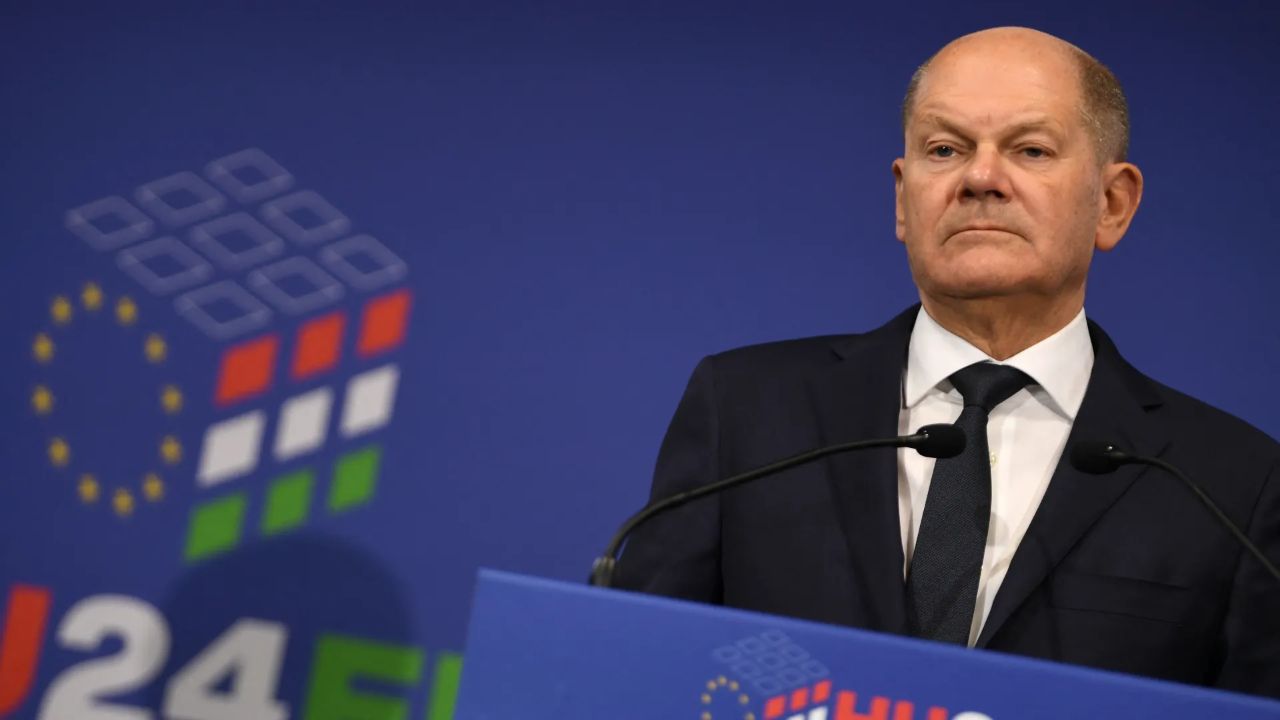 Almanya'dan Trump'ın vergi politikalarına sert uyarı! "Avrupa boyun eğmeyecek" görseli