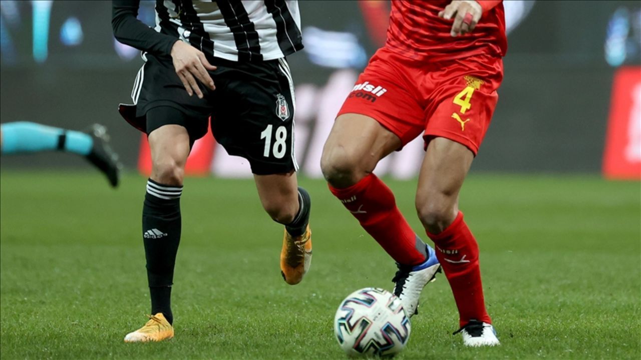 Beşiktaş Göztepe maçı hangi kanalda, saat kaçta? BJK Göztepe kupa maç kadrosu, muhtemel ilk 11'ler, canlı yayın bilgisi netleşti görseli