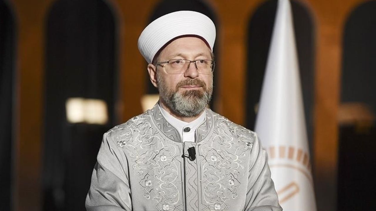 Diyanet İşleri Başkanı Ali Erbaş Mekke-i Mükerreme’de konuştu: İnsanlık için inisiyatif almak zorundayız görseli
