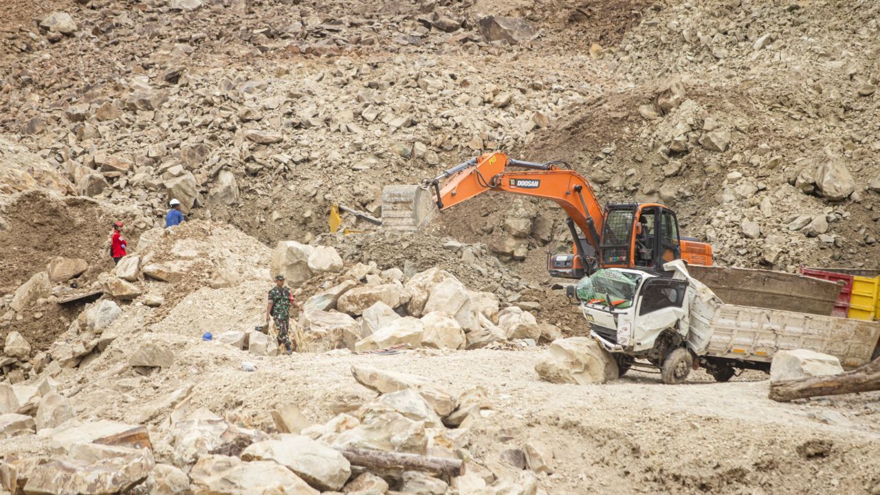 Kireçtaşı ocağında facia! Çok sayıda ölü ve yaralı var görseli