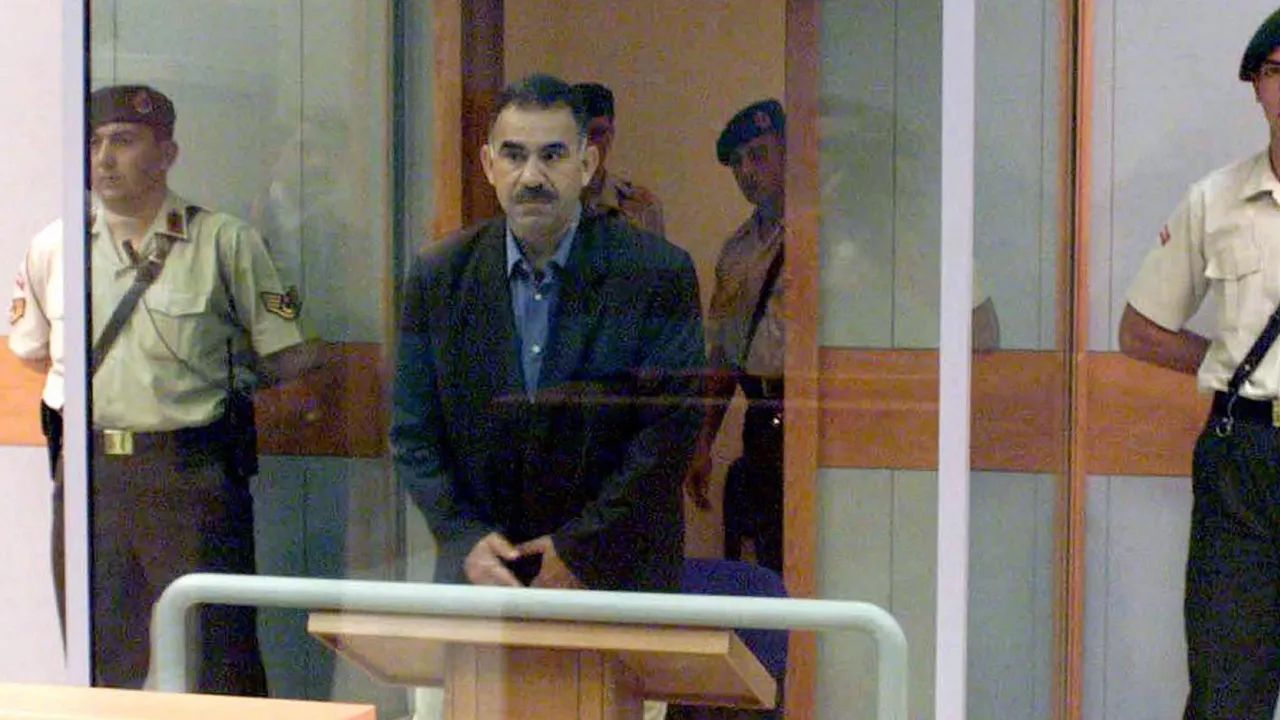 DEM Parti 'kuvvetle muhtemel' dedi! "Öcalan, parti lideriyle görüşecek" görseli