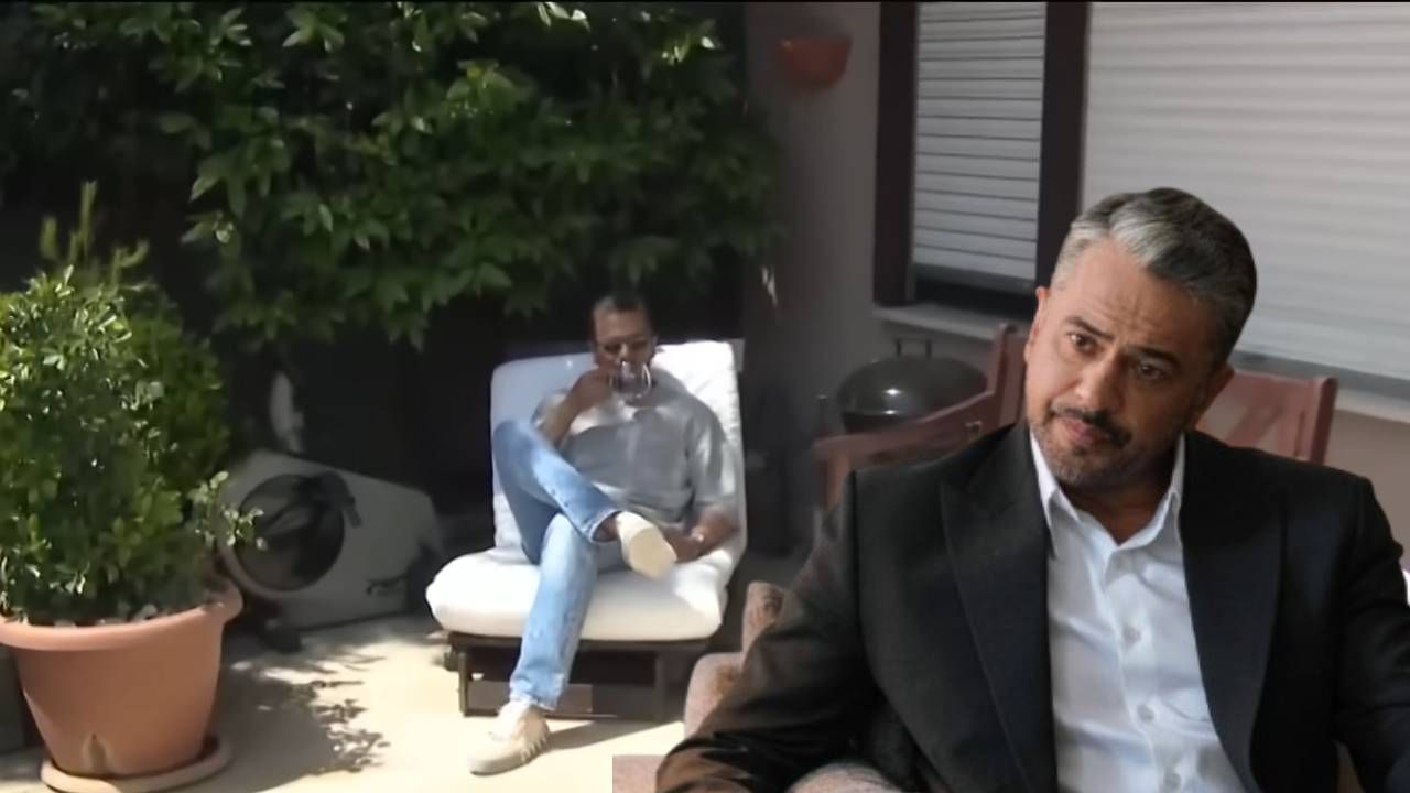 Emre Altuğ evinin kapılarını ilk kez açtı! Detaylar sosyal medyada gündem oldu: Bir bakan bir daha baktı... görseli