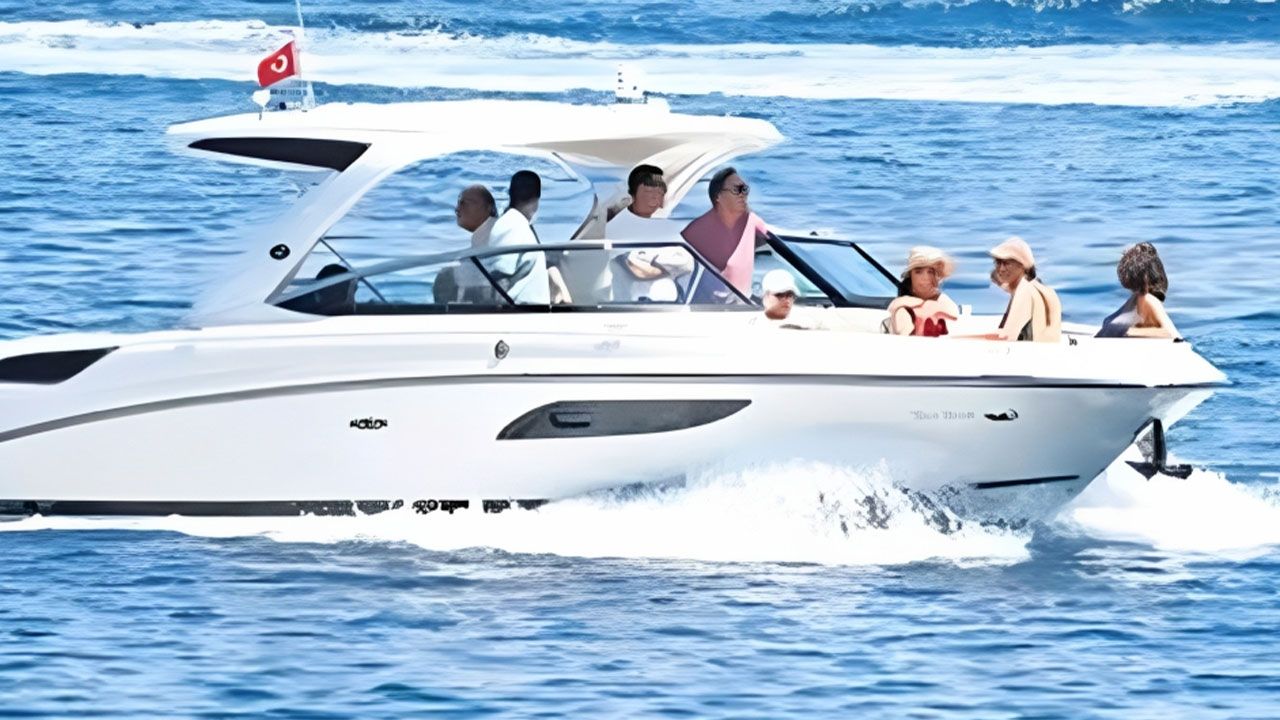 Fotoğraf Bodrum’dan geldi! Tam 11 milyar dolar taşıyor, gören dönüp bir daha baktı görseli