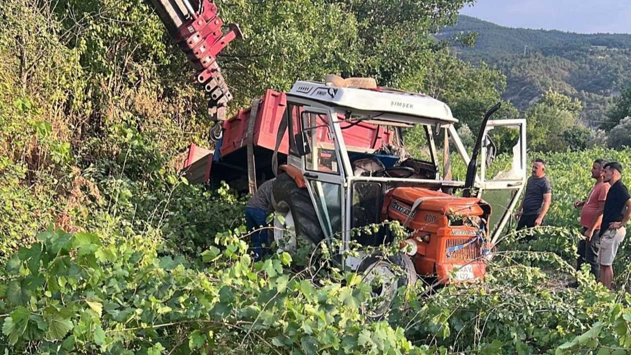 Yeni emekli olmuştu! Devrilen araçtan savrulup hayatını kaybetti