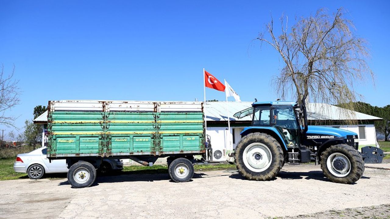 Traktör römorkunun altında kalan çocuktan acı haber!