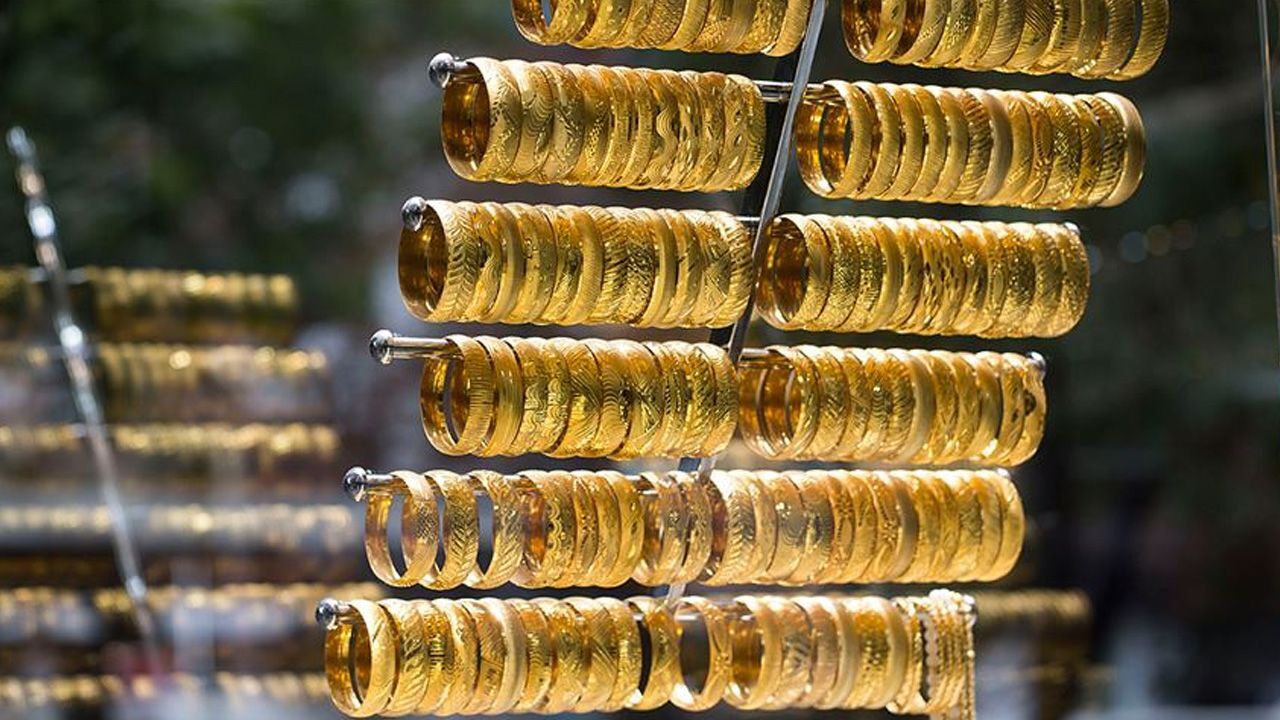 Altın 1 ayın dibinden döndü! Düşüşler alım fırsatı mı?