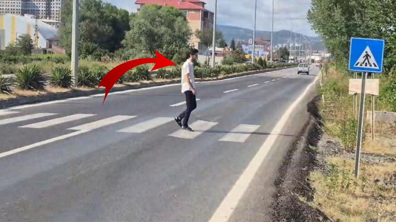 Yaya geçidi var, yürüyecekleri yol yok! Bu kentte vatandaşlar isyanda