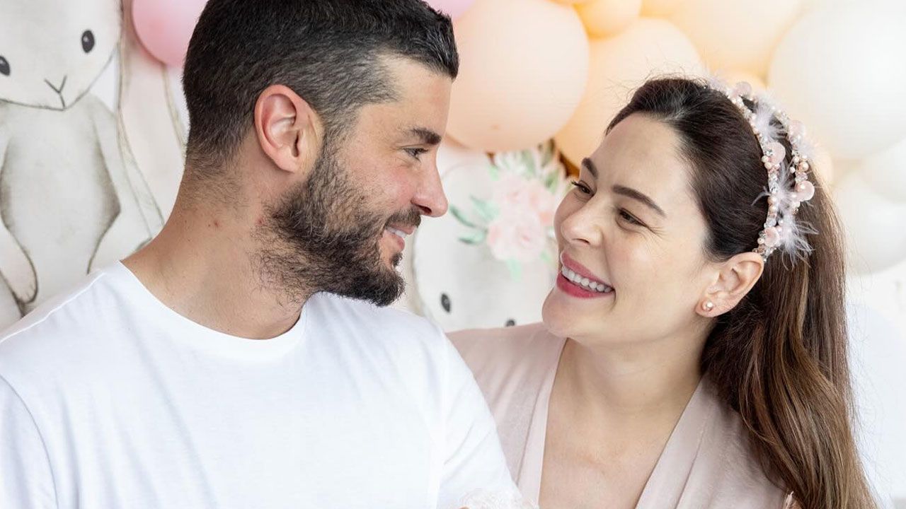 Boşanma haberleriyle gündeme gelen Berk Oktay ile Yıldız Çağrı Atiksoy’dan yeni hamle! Peş peşe paylaştılar