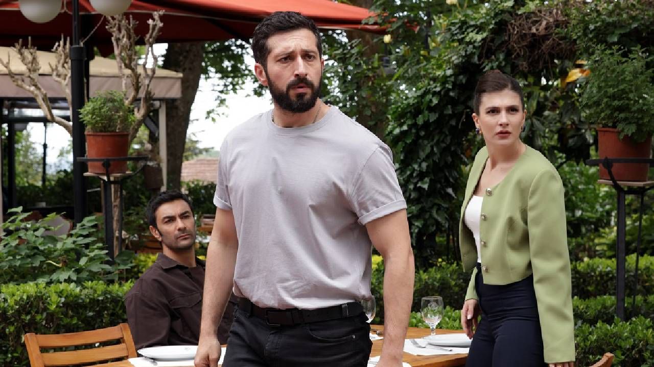 Ünlü oyuncu Emre Bulut'tan üzen haber! Trafik kazası geçirdi görseli