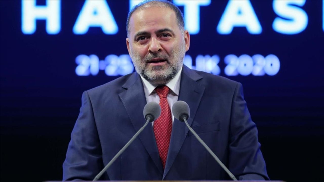 10 diplomayı nasıl aldı, özgeçmişini sildi mi? Bakan Yardımcısı Ömer Fatih Sayan sessizliğini bozdu