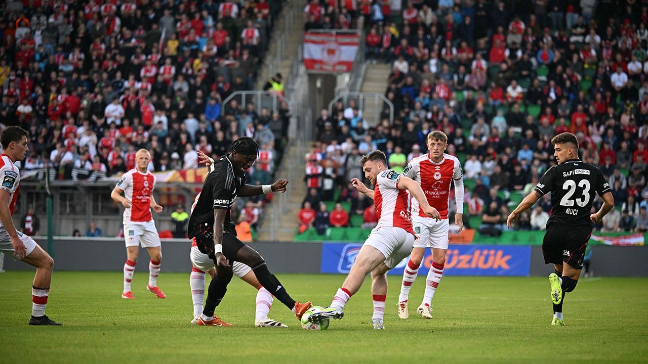 Beşiktaş, St. Patricks