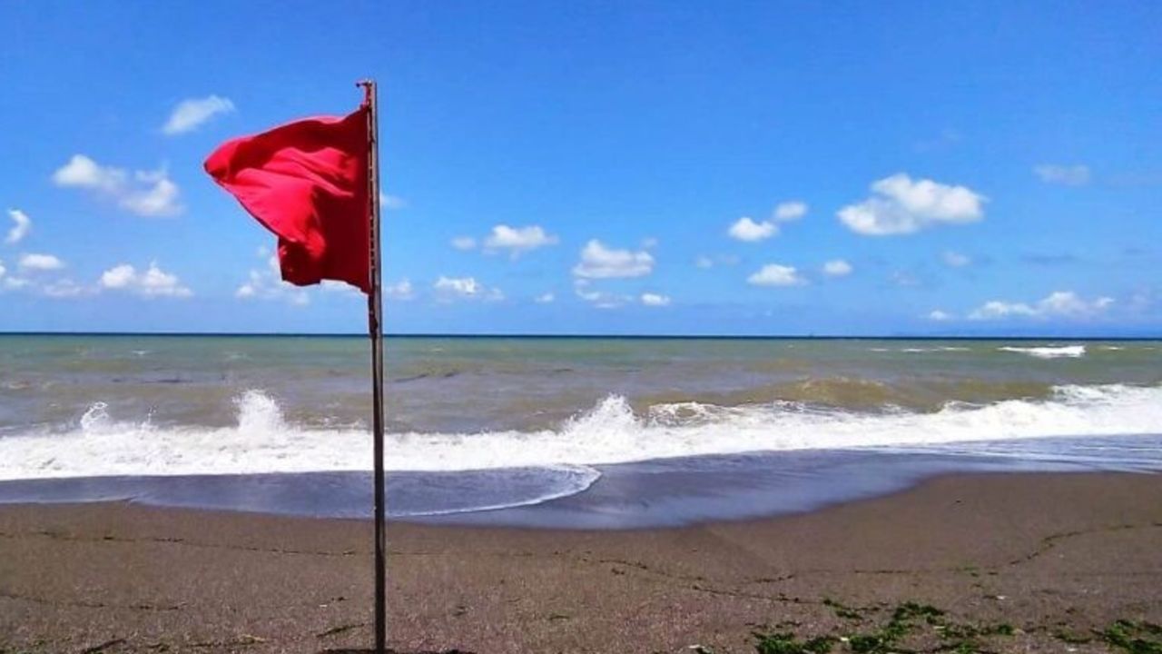 Bir kentte daha denize girmek yasaklandı... Aman dikkat!