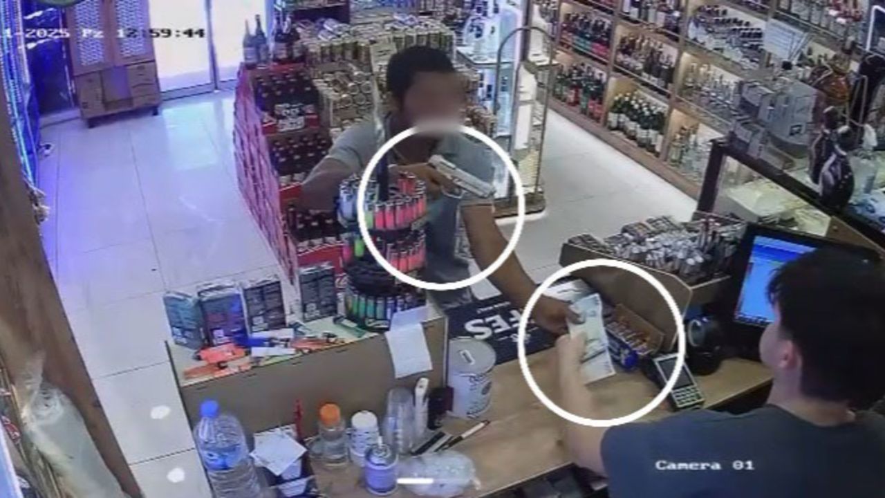 Tekirdağ'da güpegündüz soygun! Kasadaki parayı alıp kaçtı: O anlar kamerada
