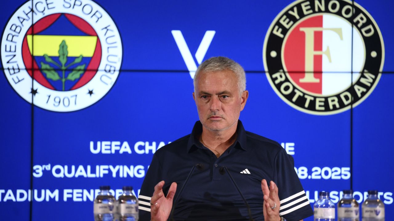 Mourinho'dan transfer açıklaması: Benim için sürpriz olur!