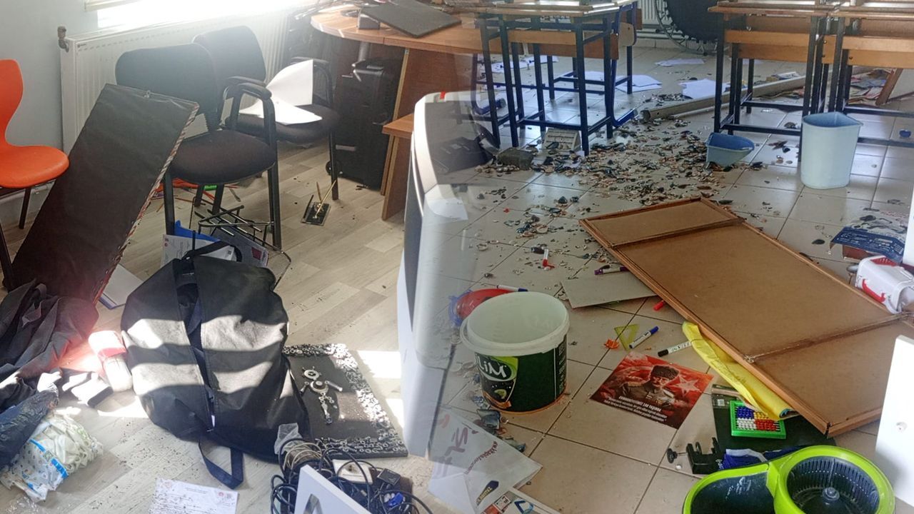 Samsun'da bir garip olay: Zihinsel engelli genç, okulu harabeye çevirdi